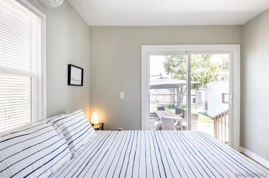 4131 Lamont St Property Photo 19