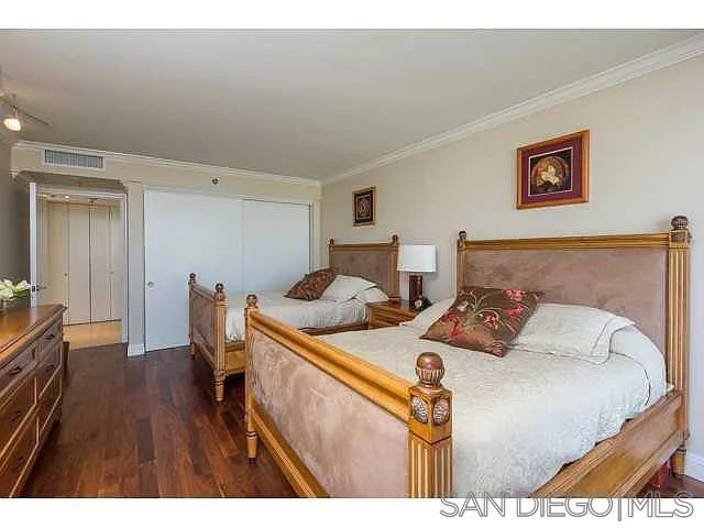 1750 Avenida Del Mundo 903 Property Photo 13