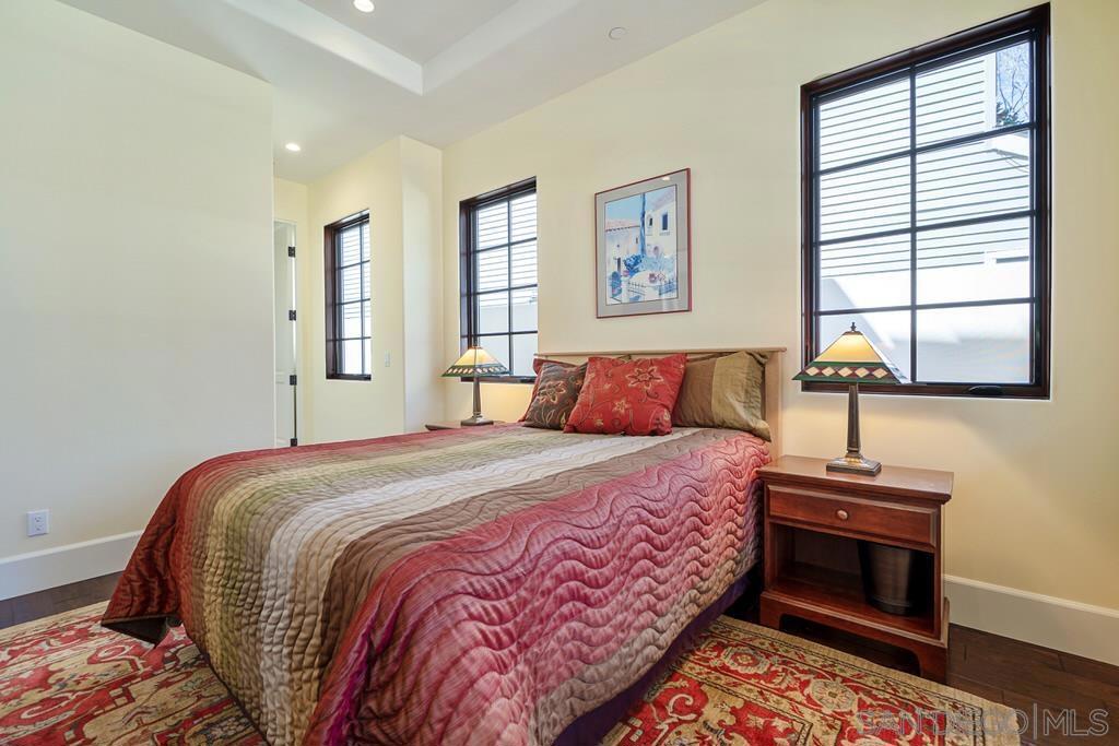 250017630SD Property Photo 9