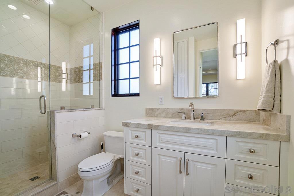 250017630SD Property Photo 11