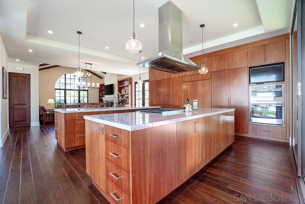 250017630SD Property Photo 22