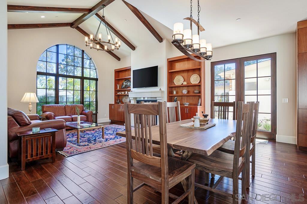 250017630SD Property Photo 27