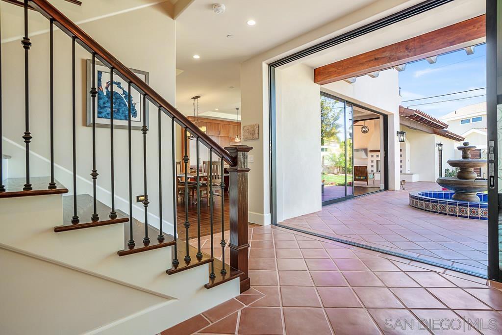 250017630SD Property Photo 32