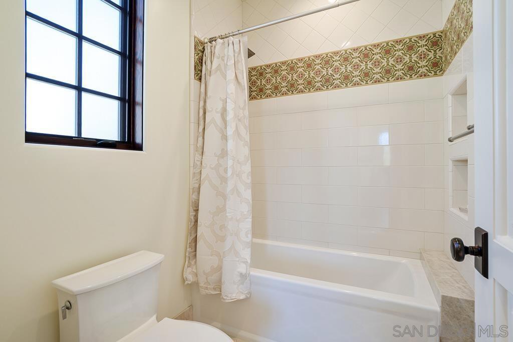 250017630SD Property Photo 36