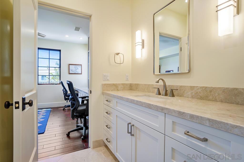 250017630SD Property Photo 38