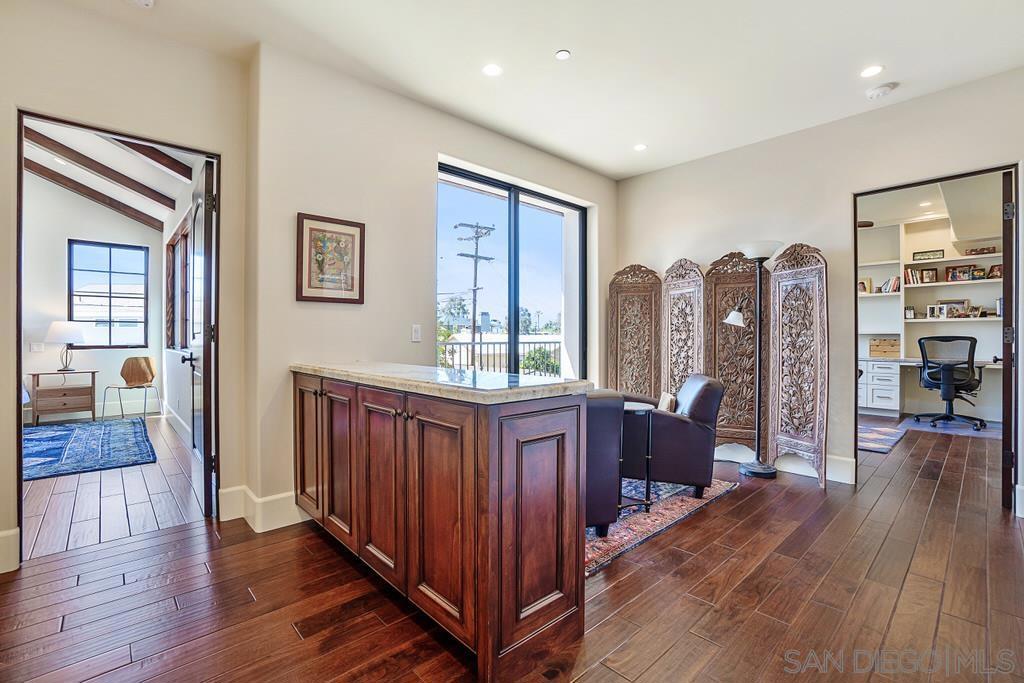 250017630SD Property Photo 42