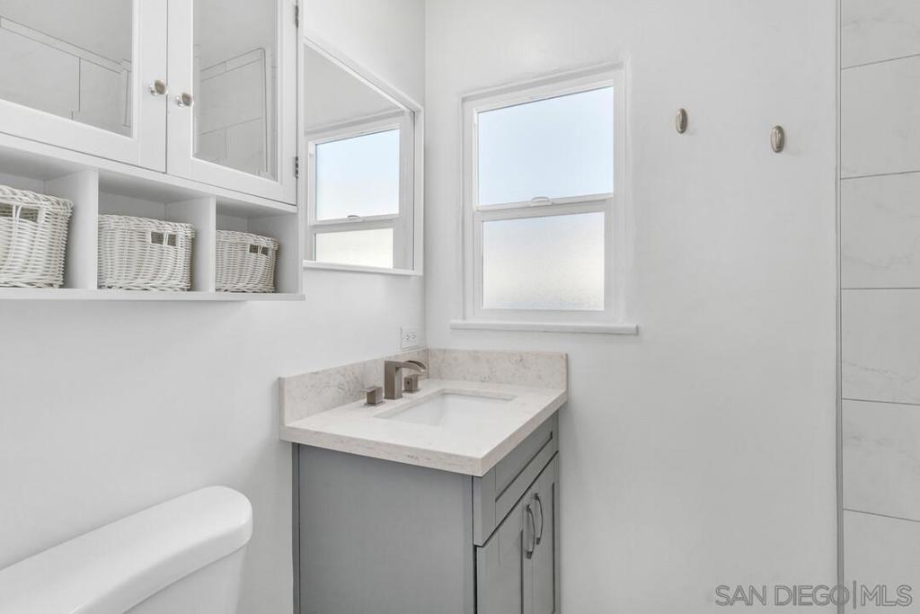 4764 66 College Ave Property Photo 18