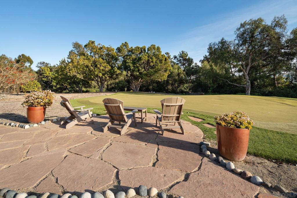 17535 Los Morros Property Photo 3