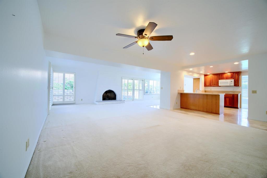 624 Nardito Ln Property Photo 10