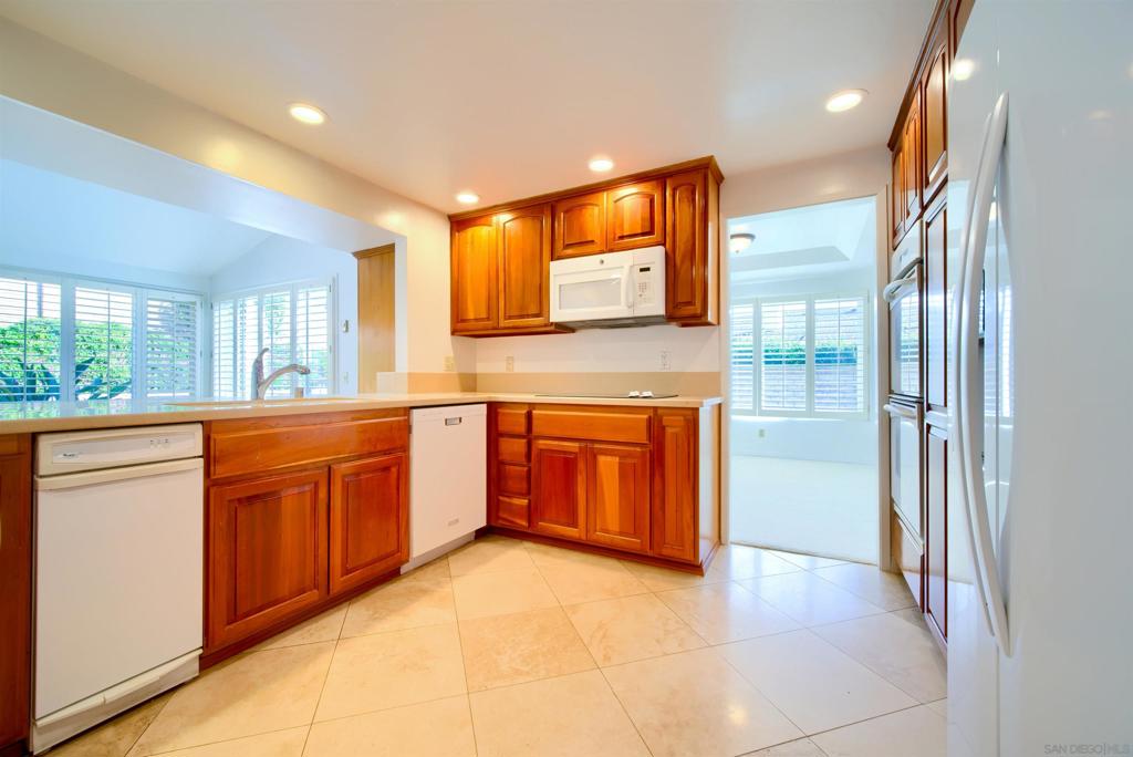 624 Nardito Ln Property Photo 11
