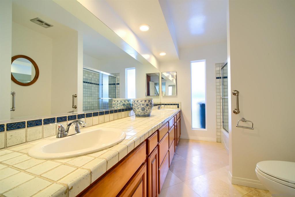 624 Nardito Ln Property Photo 17