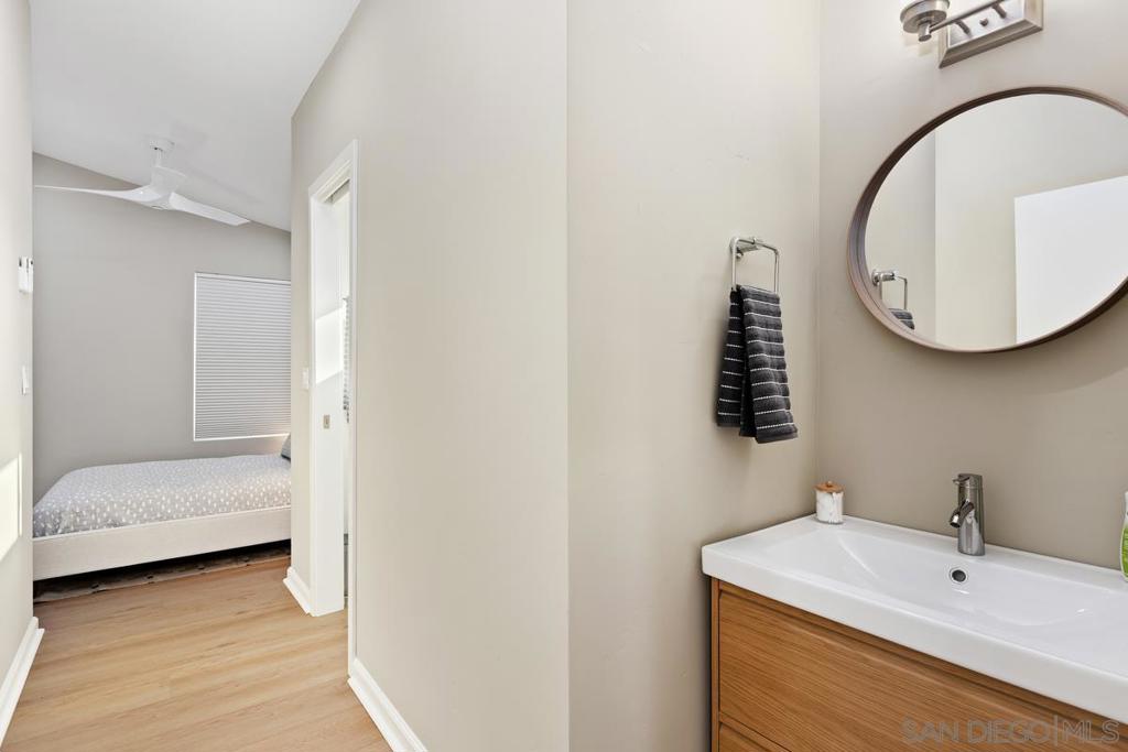 3043 Oliphant St Property Photo 19