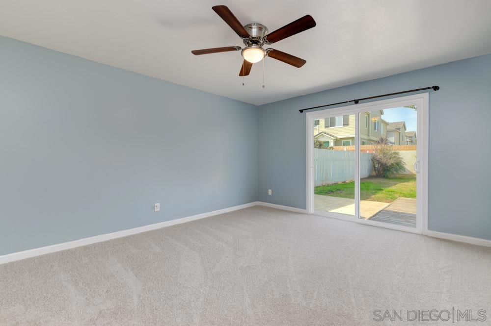 554 7th St Property Photo 11