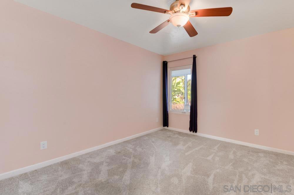 554 7th St Property Photo 22
