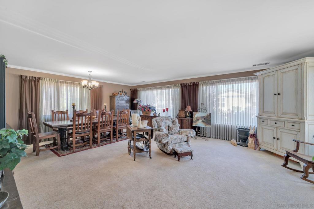 1109 Hilo Gln Property Photo 3