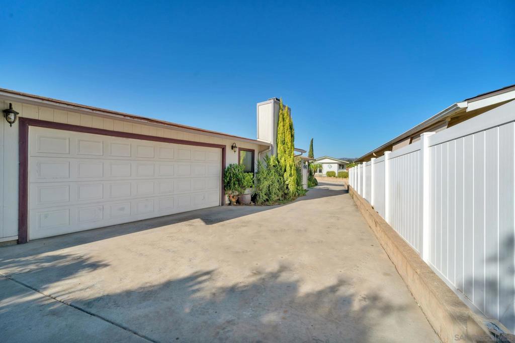 1109 Hilo Gln Property Photo 32
