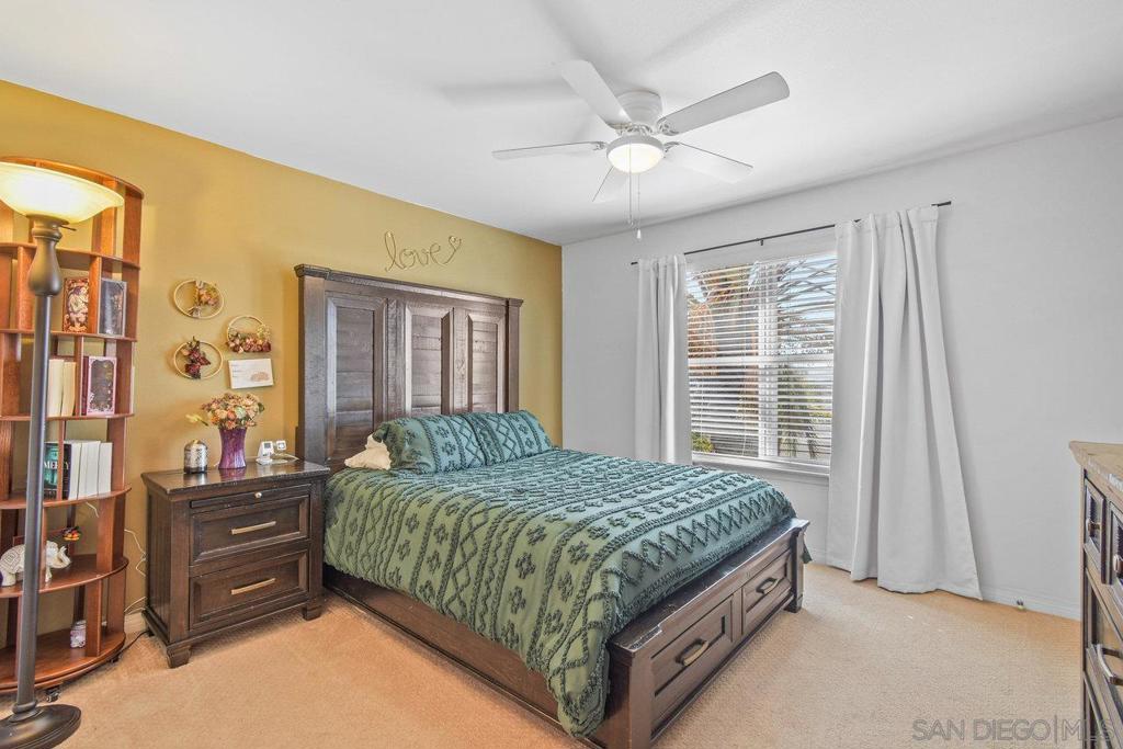 100 N River Cir 301 Property Photo 12