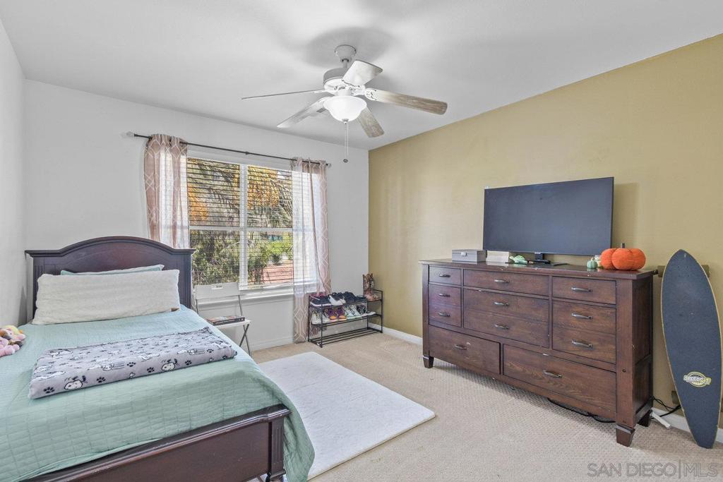 100 N River Cir 301 Property Photo 16