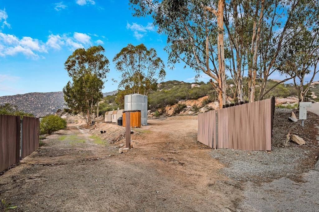 15348 Running Deer Trail Property Photo 18