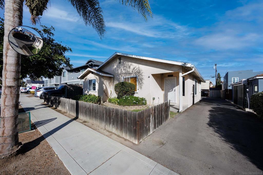 4365 69 37th Street Property Photo