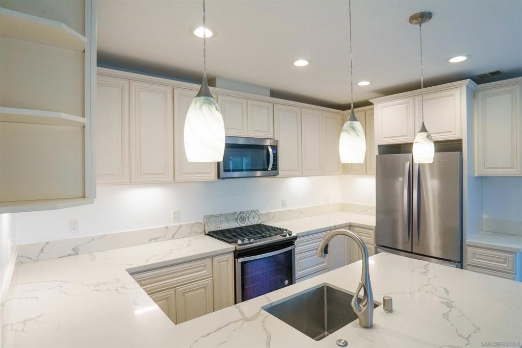 4671 73 Terrace Dr Property Photo 9