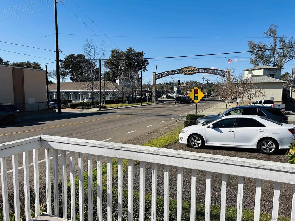 947 D St Property Photo 6
