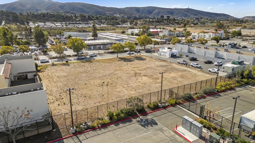880 W San Marcos Blvd Property Photo 12