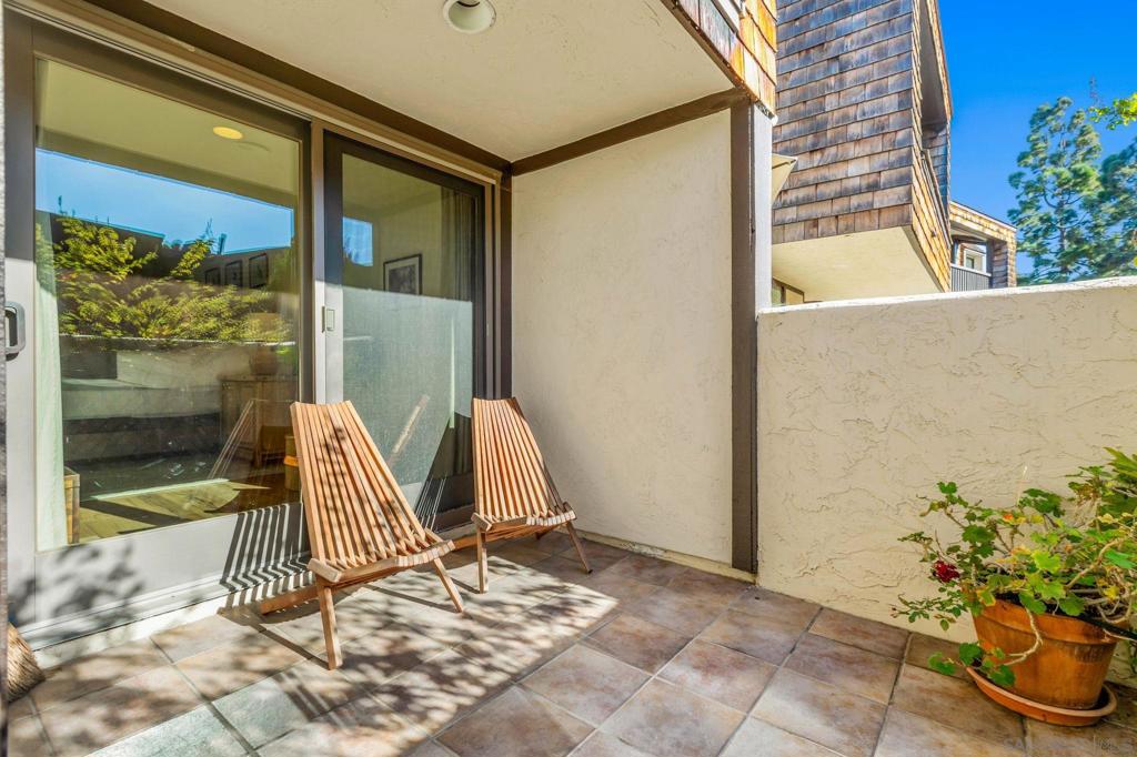 12933 Caminito Del Canto Property Photo 27