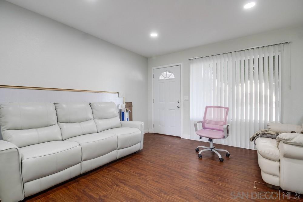 1651 Pentecost Way 3 Property Photo 10