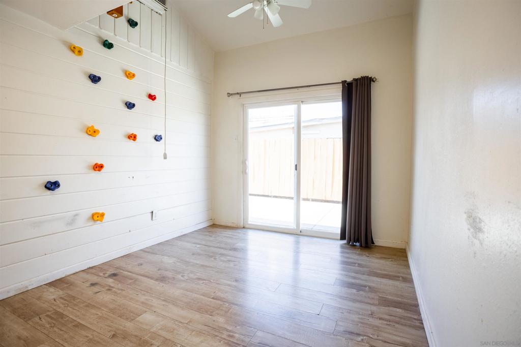 12643 Castle Court Dr Property Photo 33