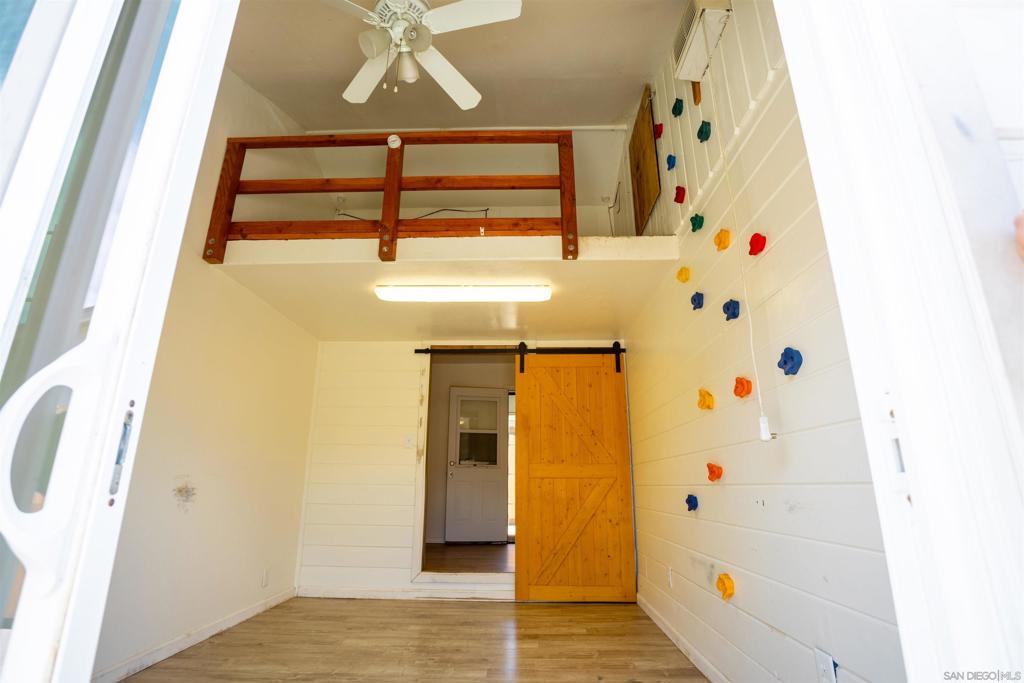 12643 Castle Court Dr Property Photo 35
