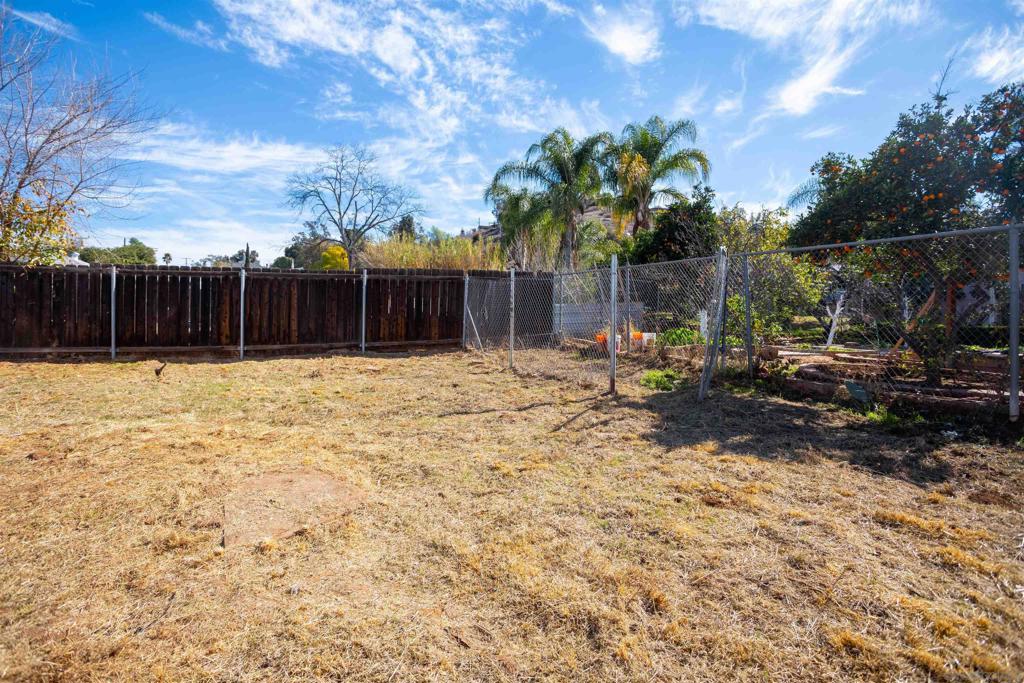 12643 Castle Court Dr Property Photo 47