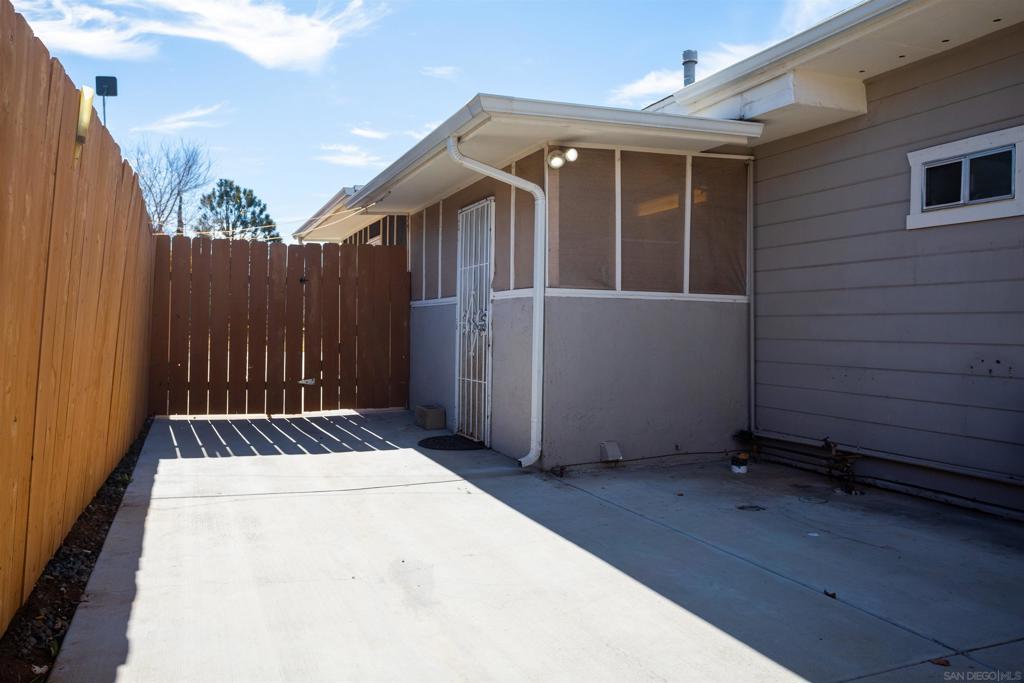 12643 Castle Court Dr Property Photo 58