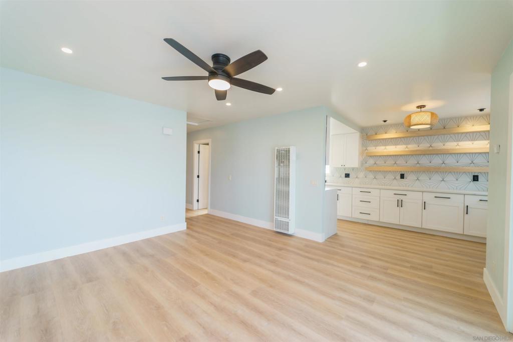 1343 Grove Ave Property Photo 12