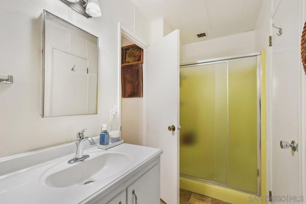 9100 Single Oak Dr 114 Property Photo 17
