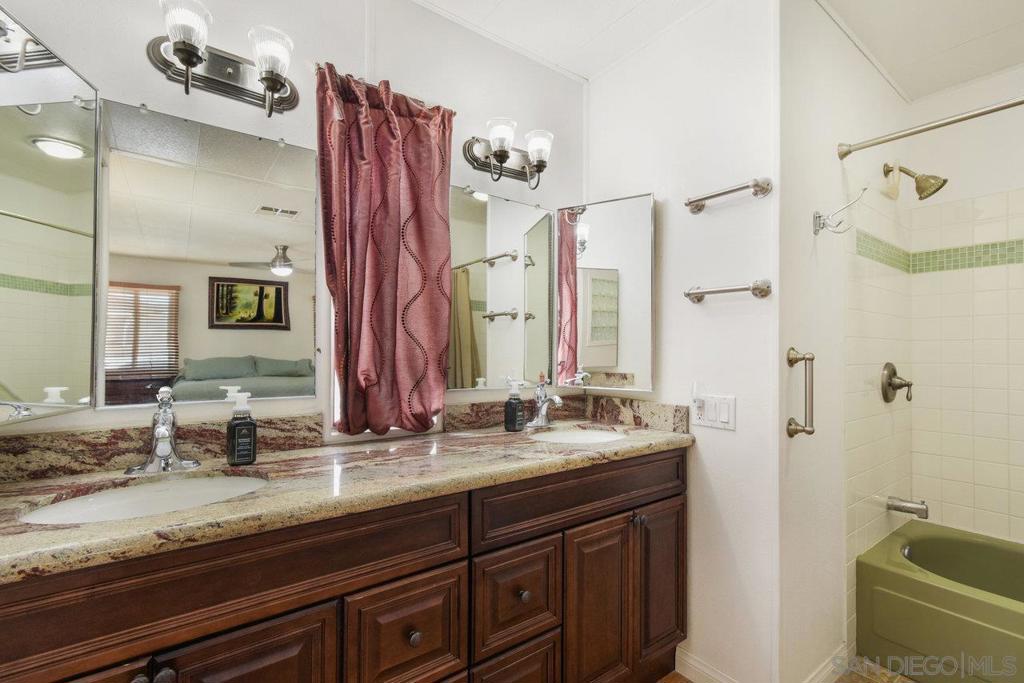 9100 Single Oak Dr 114 Property Photo 22