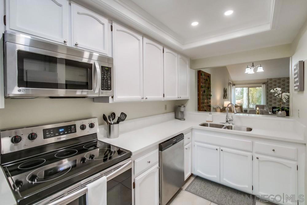 12242 Paseo Lucido C Property Photo 10