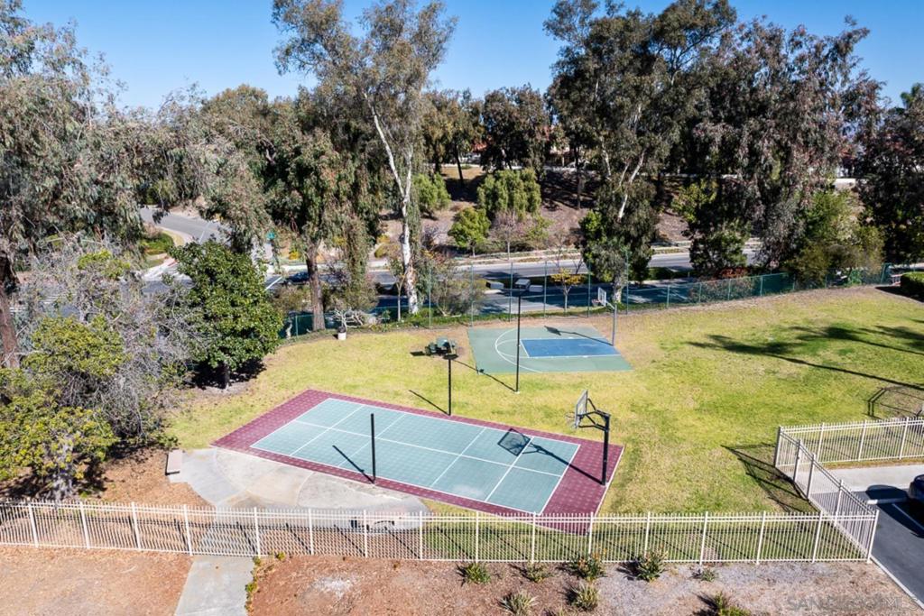 12242 Paseo Lucido C Property Photo 43