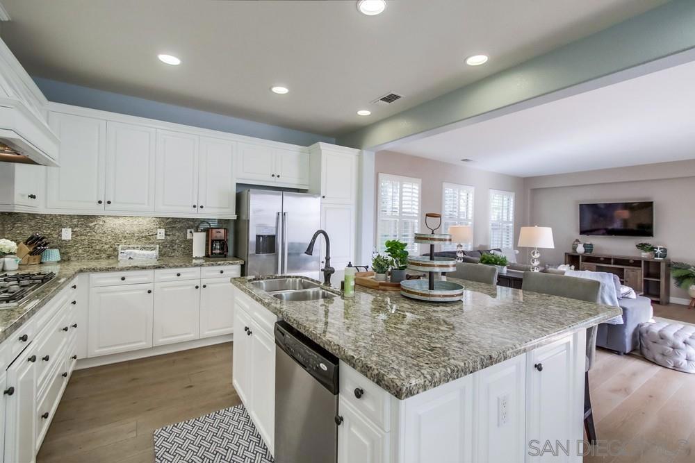 15562 Bristol Ridge Terrace Property Photo 19
