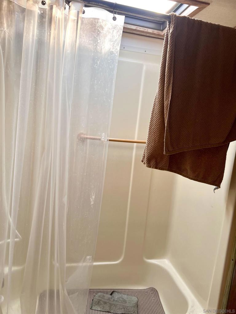 4260 Sutton Pl Property Photo 11