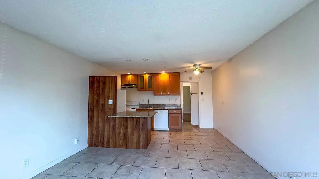 2205 Poinsettia Drive Property Photo 10
