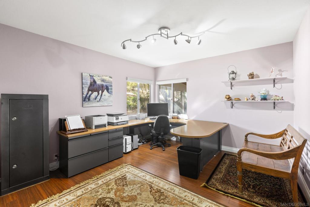 15985 87 Wood Valley Trail Property Photo 23