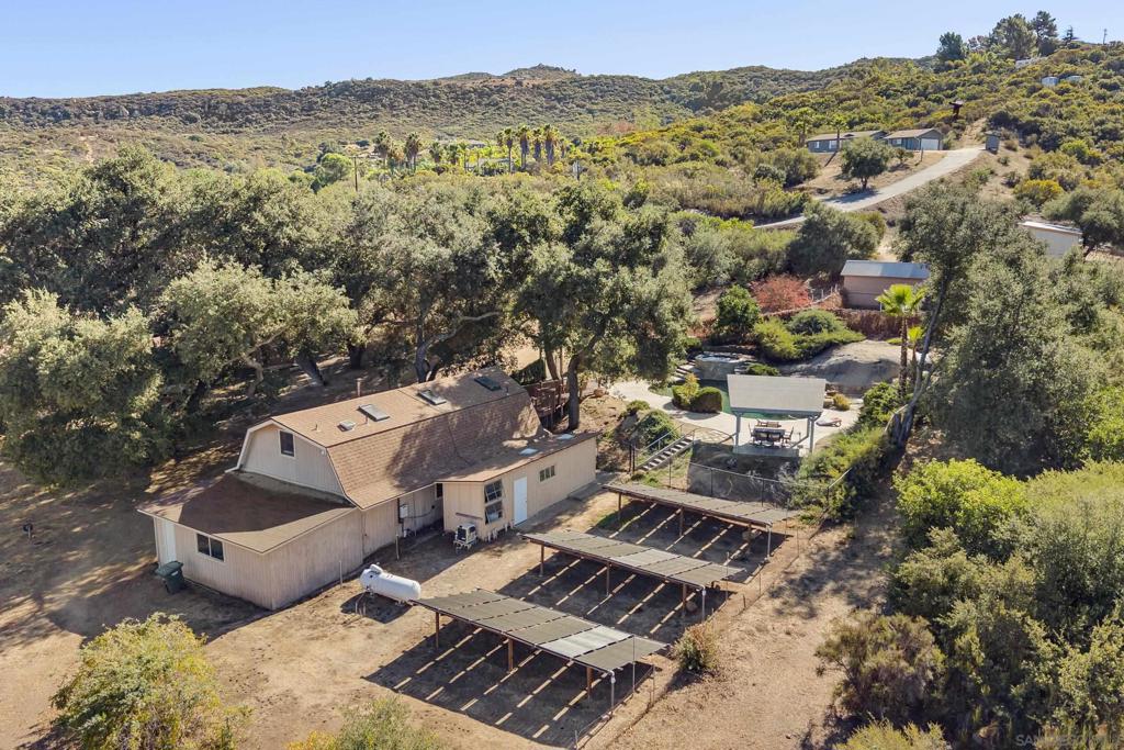 15985 87 Wood Valley Trail Property Photo 33