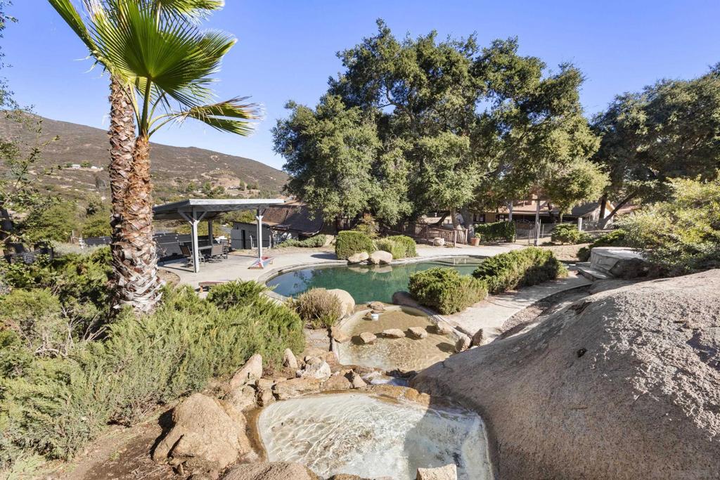 15985 87 Wood Valley Trail Property Photo 42