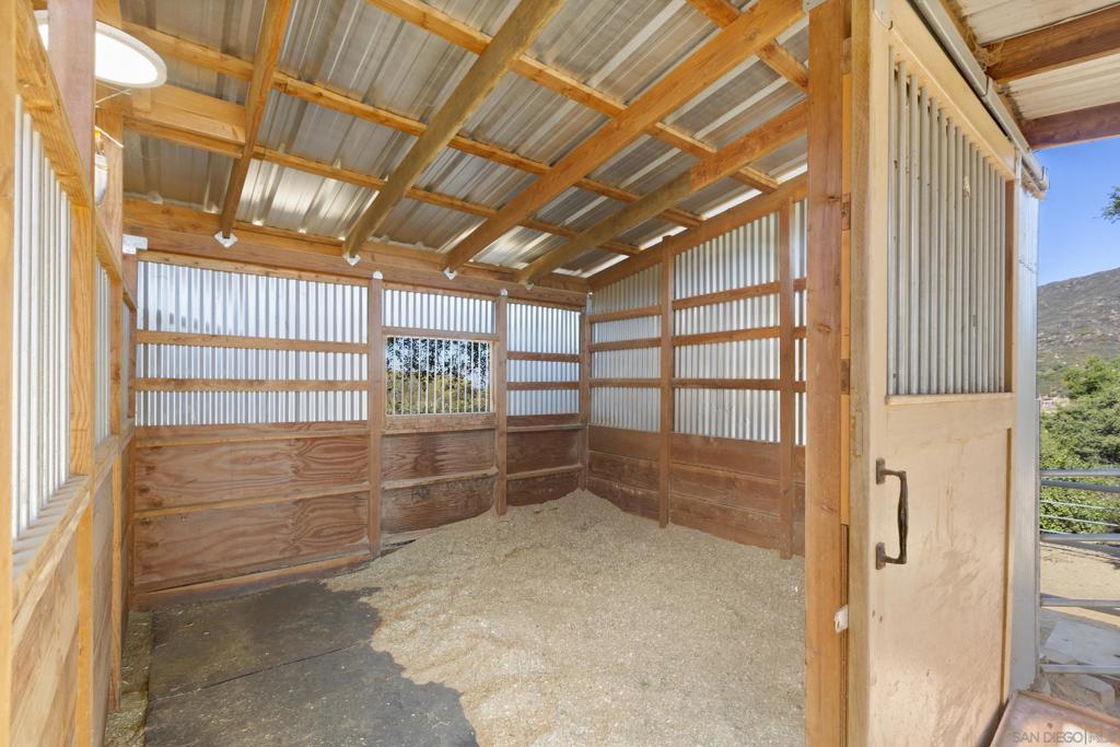 15985 87 Wood Valley Trail Property Photo 47