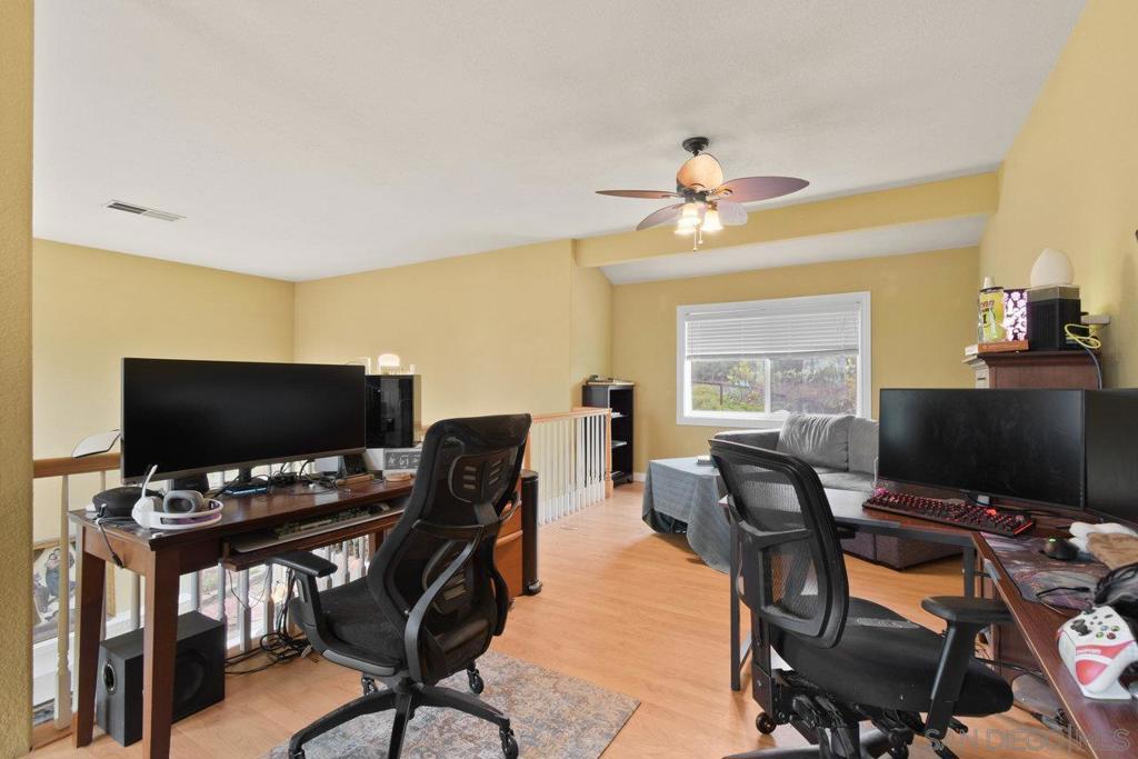 1360 Dexter Pl Property Photo 24