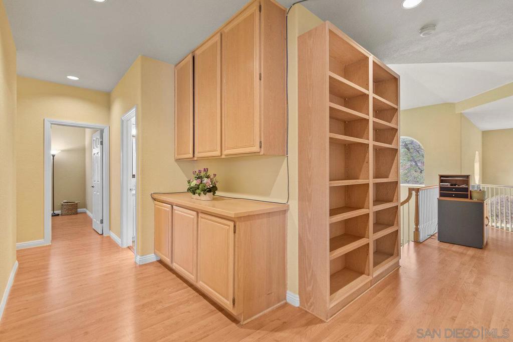 1360 Dexter Pl Property Photo 26