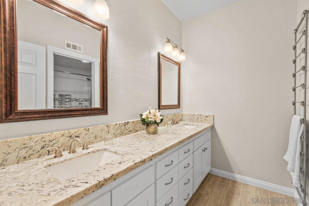 1360 Dexter Pl Property Photo 29
