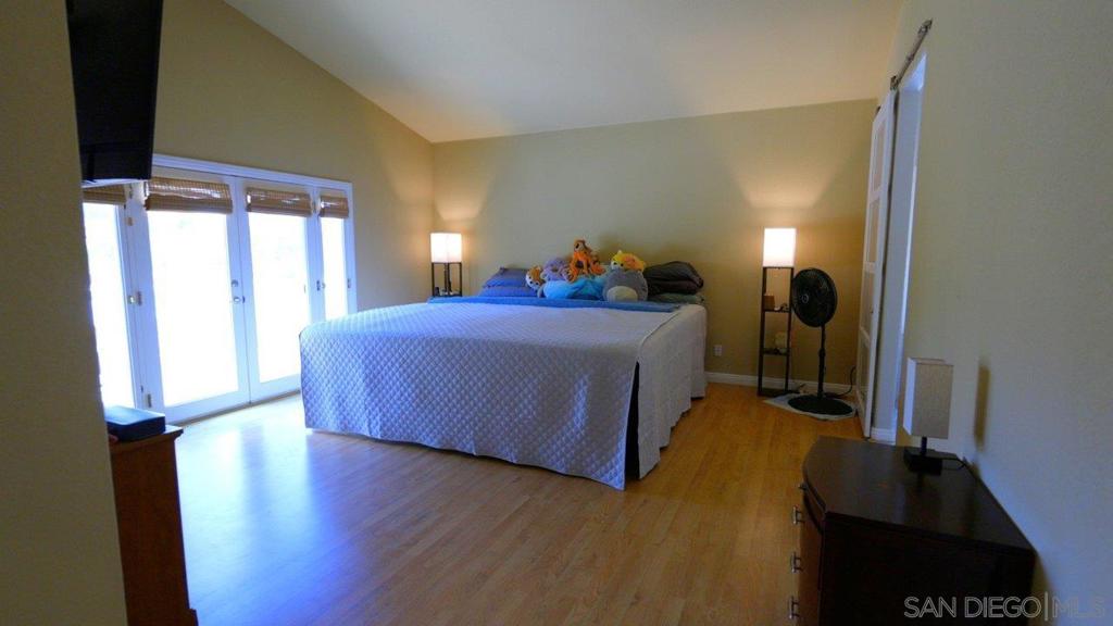 1360 Dexter Pl Property Photo 31
