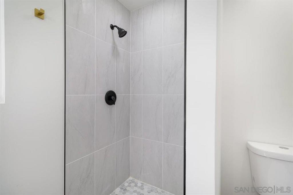 1756 Alhudson Dr Property Photo 23